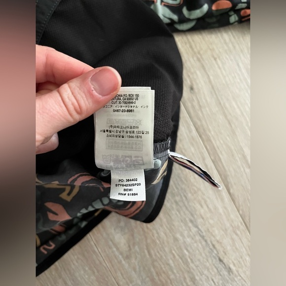 Patagonia Kids' Baggies Jacket Dark Grey Geometric Patterns - Size Large - Picture 7 of 9